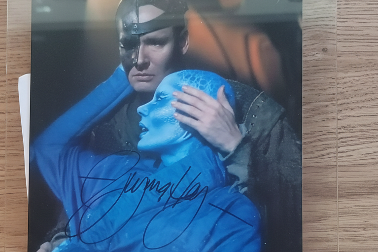 Virginia Hey, 'Farscape', autografiada