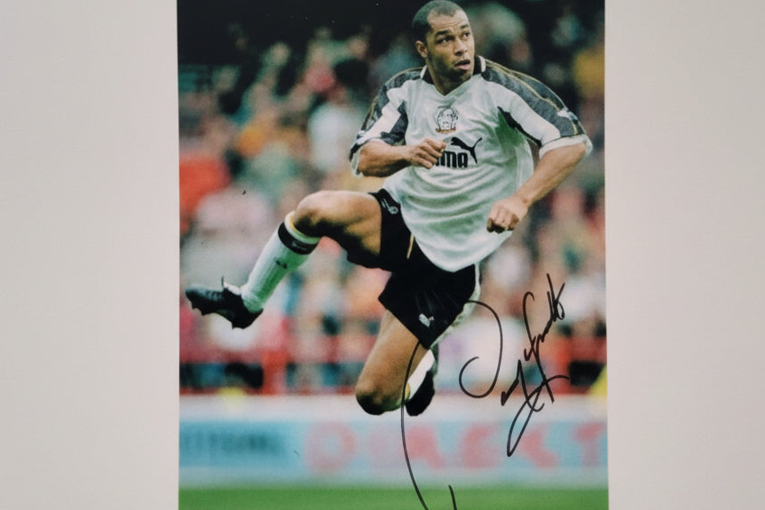 Paul McGrath, Autographed /Signed Photo