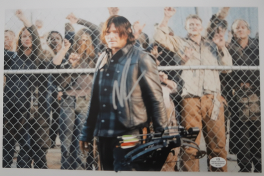 Norman Reedus, (The Walking Dead) signed Photo