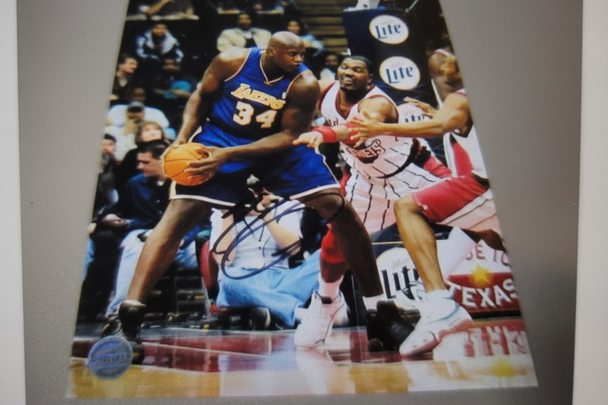 Shaquille O'Neal, Autographed, Signed 8x10 W/COA Rosa's Aromatherapy